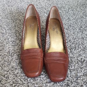 Anne Klein iflex brown heels